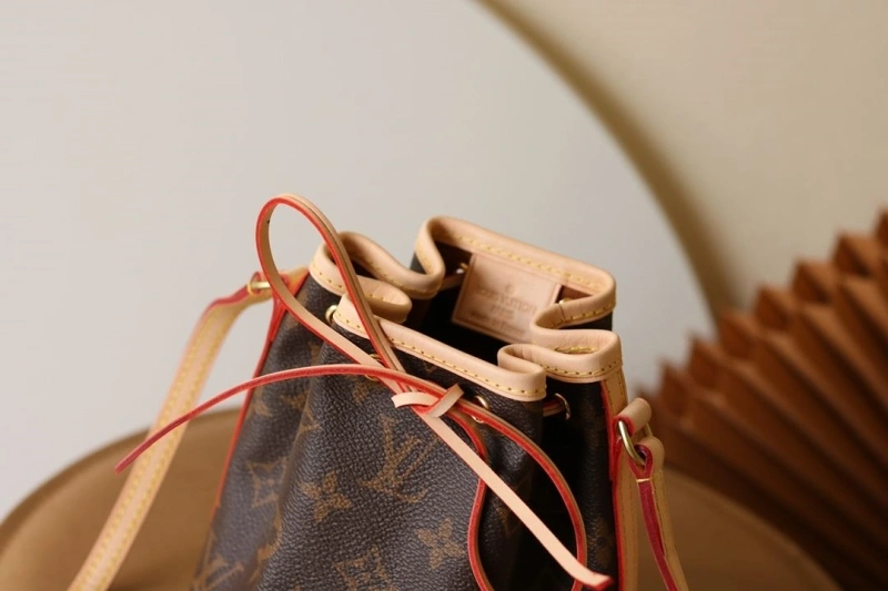 EyeCatching LX Bucket Bags 15548