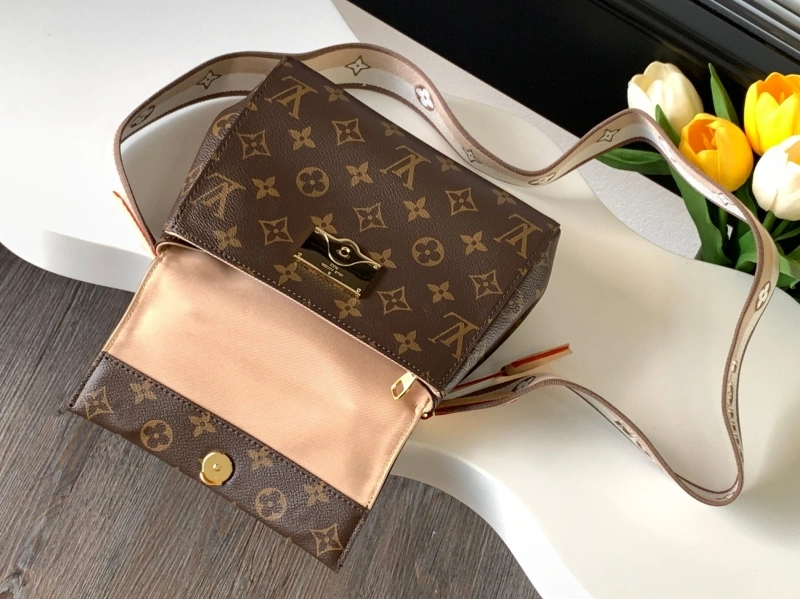 Versatile LX Top Handle Bags 13901