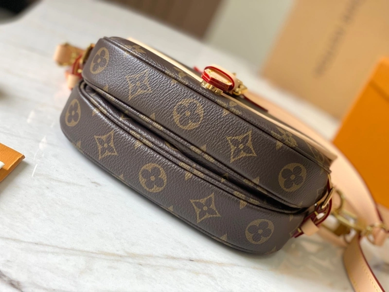 GoAnywhere LX Satchel bags 14916