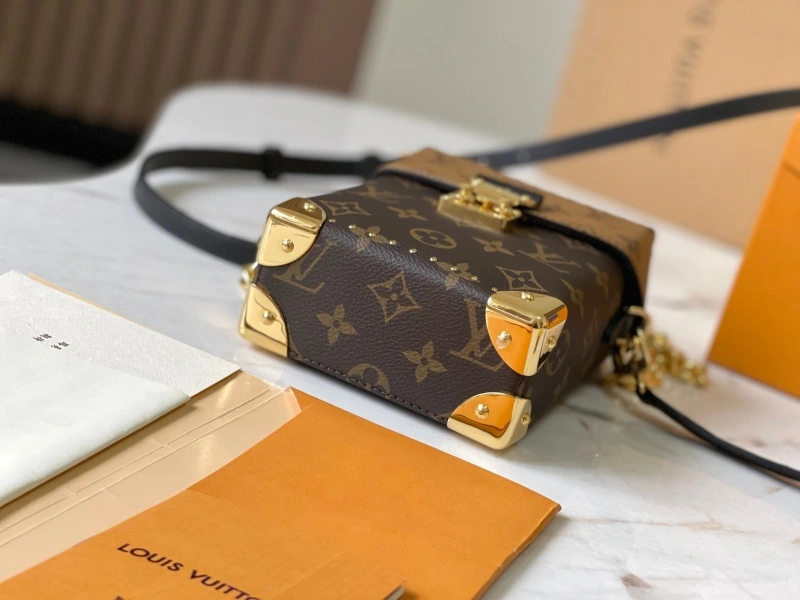 LX Top Handle Bags EyeCatching 13890