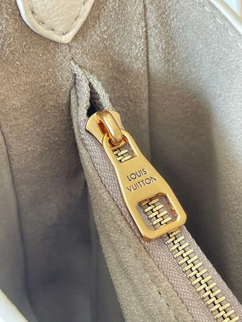 Resilient LX Top Handle Bags 13896