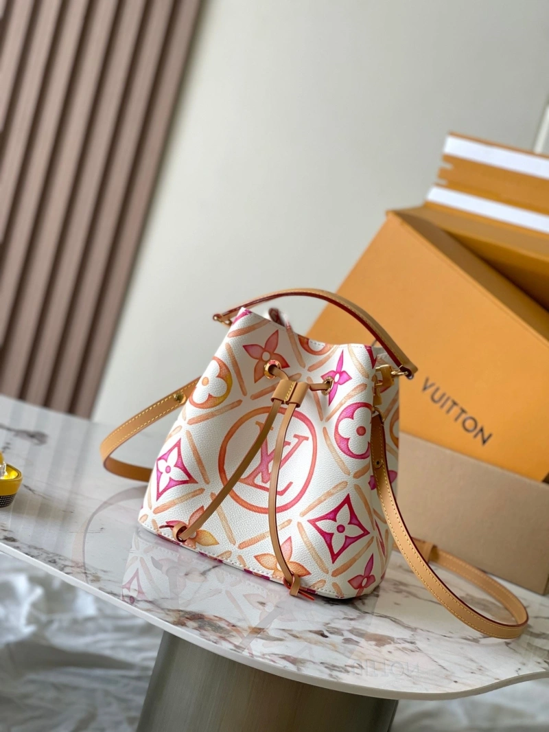 LX Bucket Bags Practical 15523
