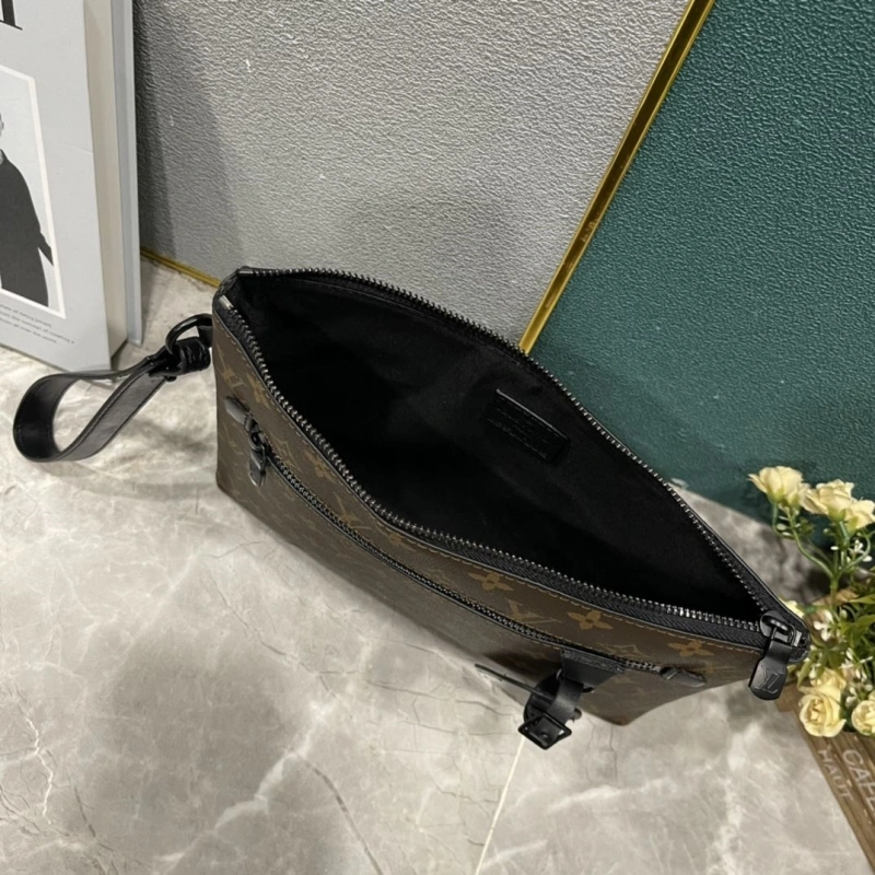 Compact LX Clutch Bags 15335