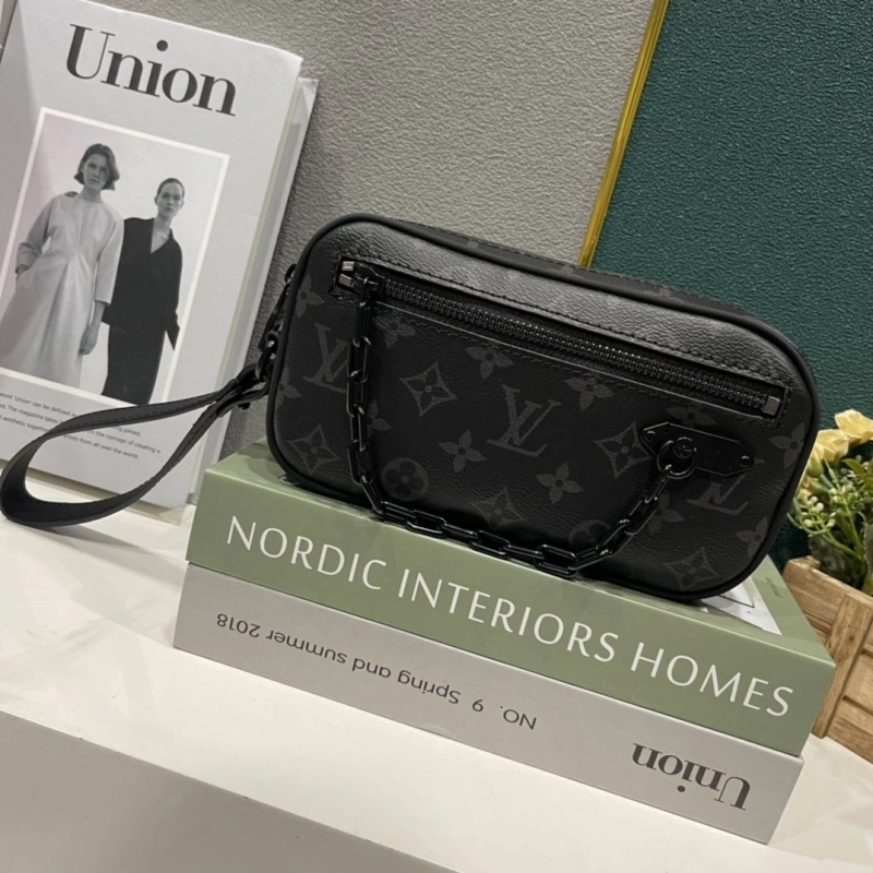 Resilient LX Clutch Bags 15320