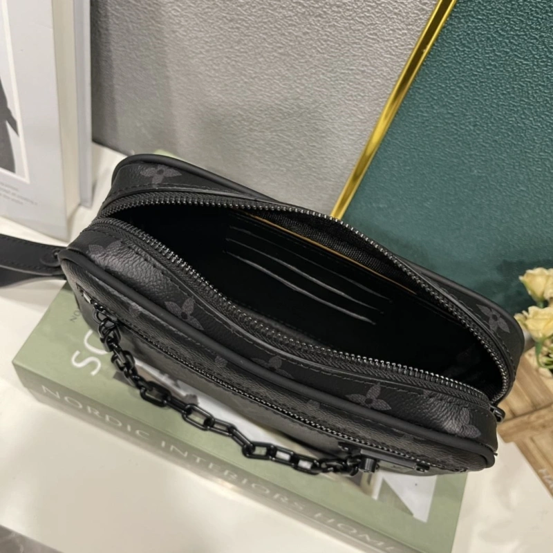 Resilient LX Clutch Bags 15320