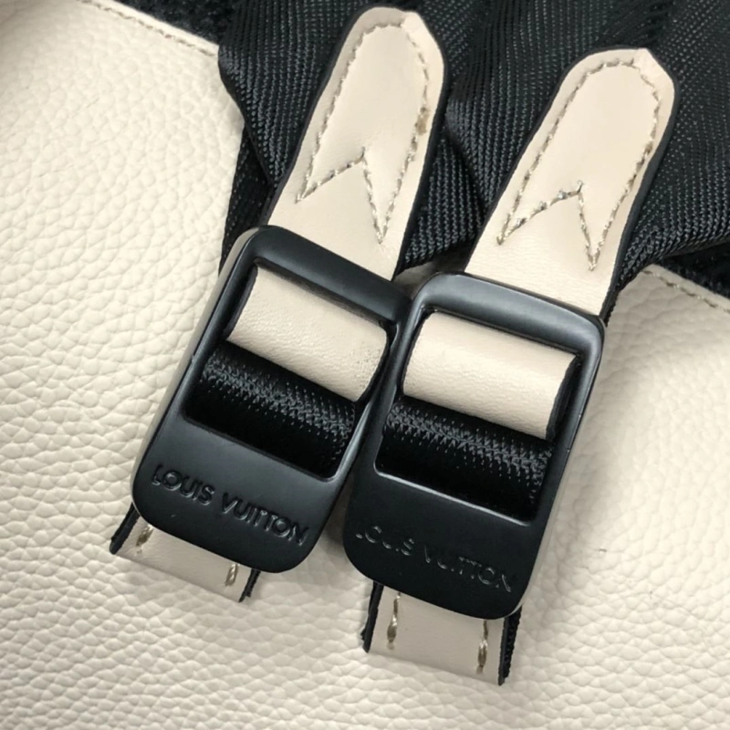 LX Backpacks Sleek 15726