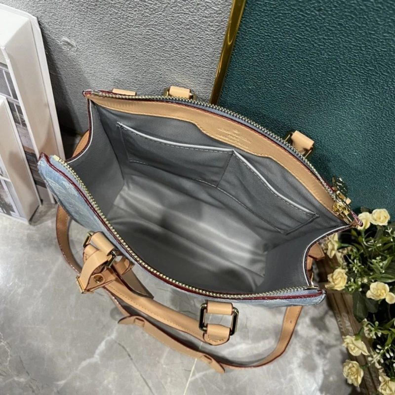 WellDesigned LX Top Handle Bags 13875