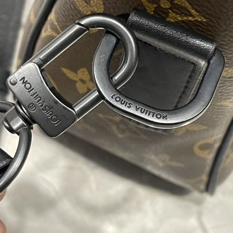 Trendsetting LX Satchel bags 14786