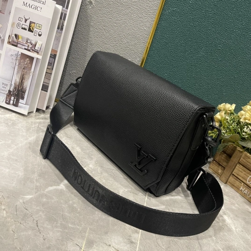 Trendsetting LX Satchel bags 14784