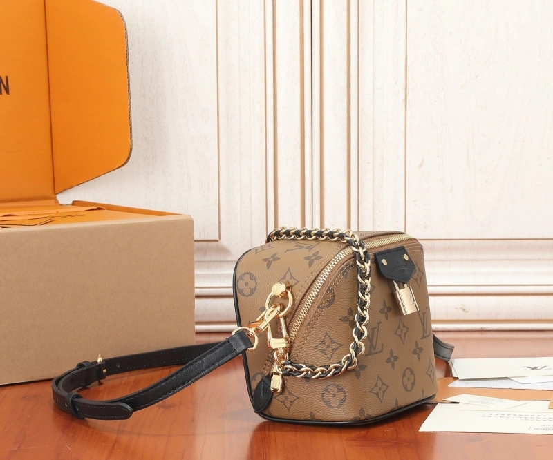 NewStyle LX Cosmetic Bags 15280