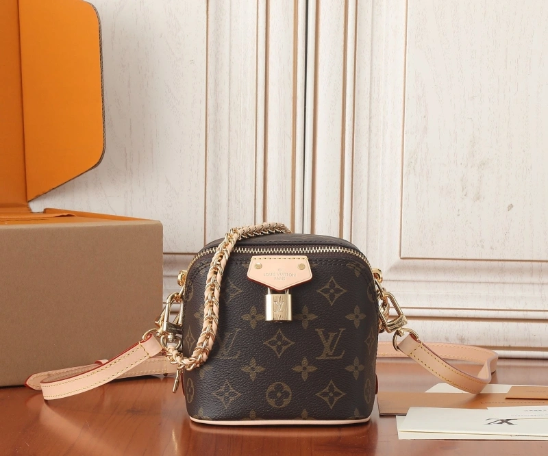 LX Cosmetic Bags Fashionable 15268