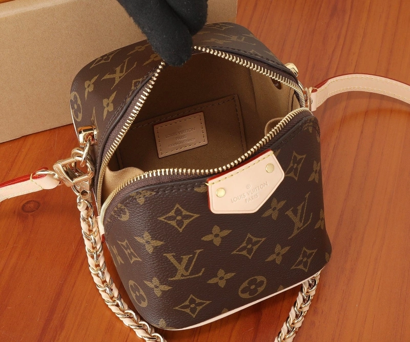 LX Cosmetic Bags Fashionable 15268
