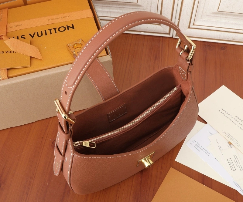 Efficient LX Top Handle Bags 13886