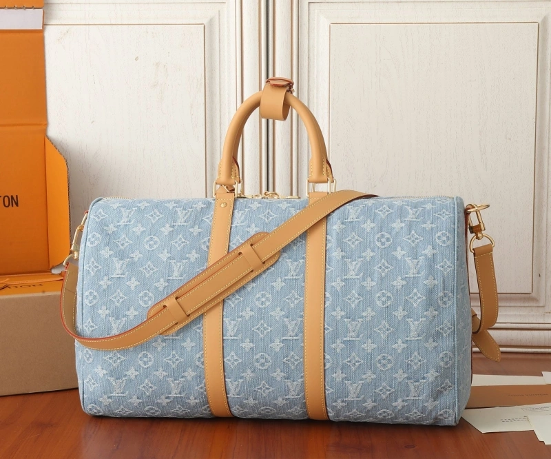 Minimalist LX Travel Bags 13684