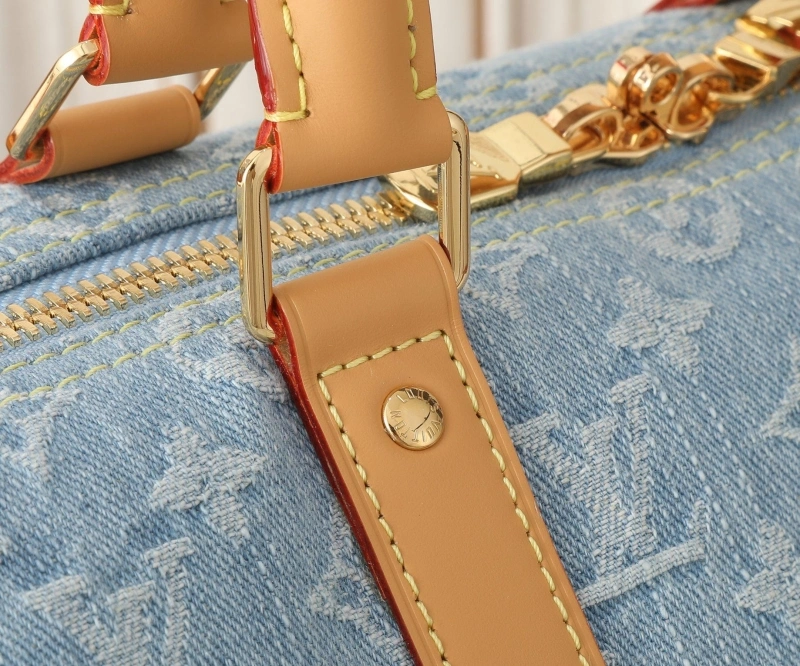 Minimalist LX Travel Bags 13684