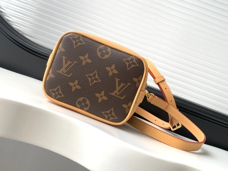 LX Bucket Bags Resilient 15518