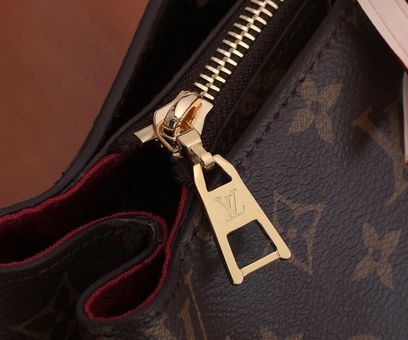 GoAnywhere LX Top Handle Bags 13843