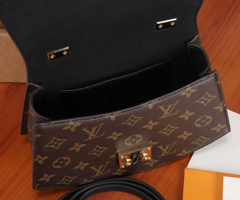 LX Top Handle Bags HighQuality 13841