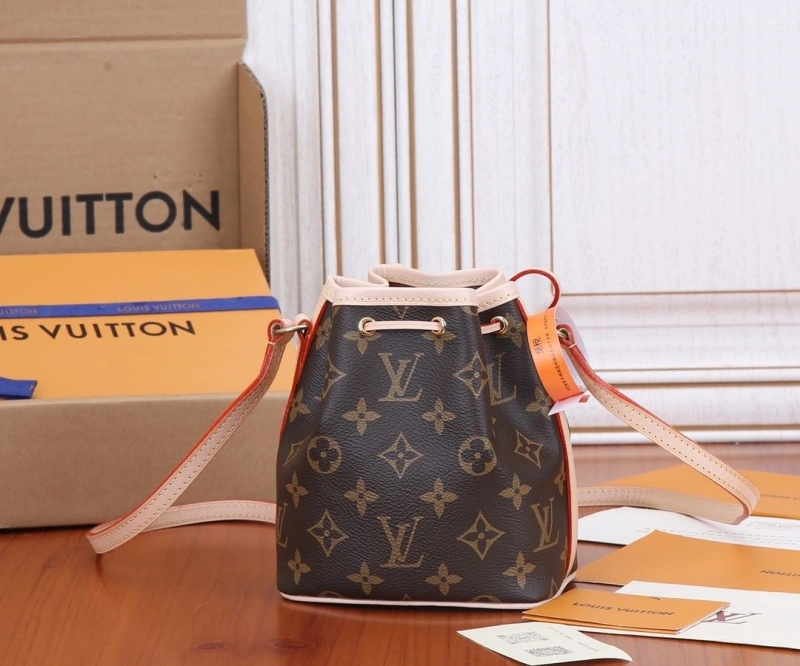 Unique LX Bucket Bags 15516