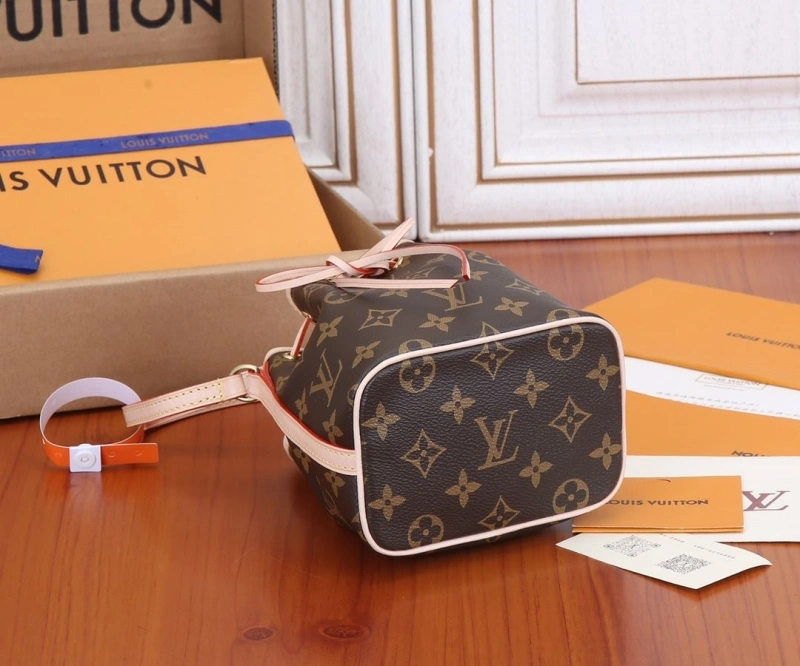 Unique LX Bucket Bags 15516