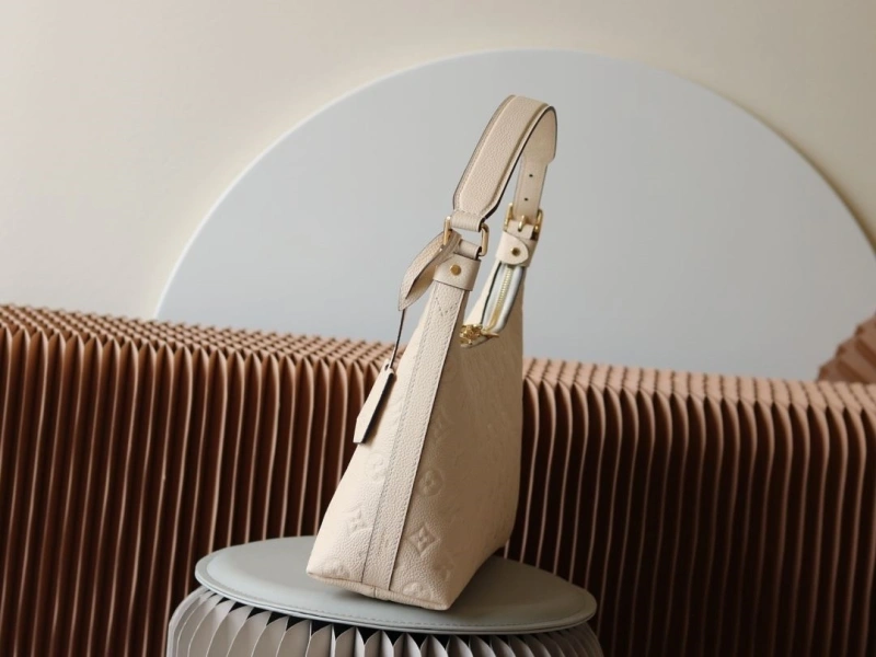 Unique LX Top Handle Bags 13830