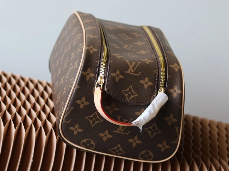 LX Cosmetic Bags Versatile 15265