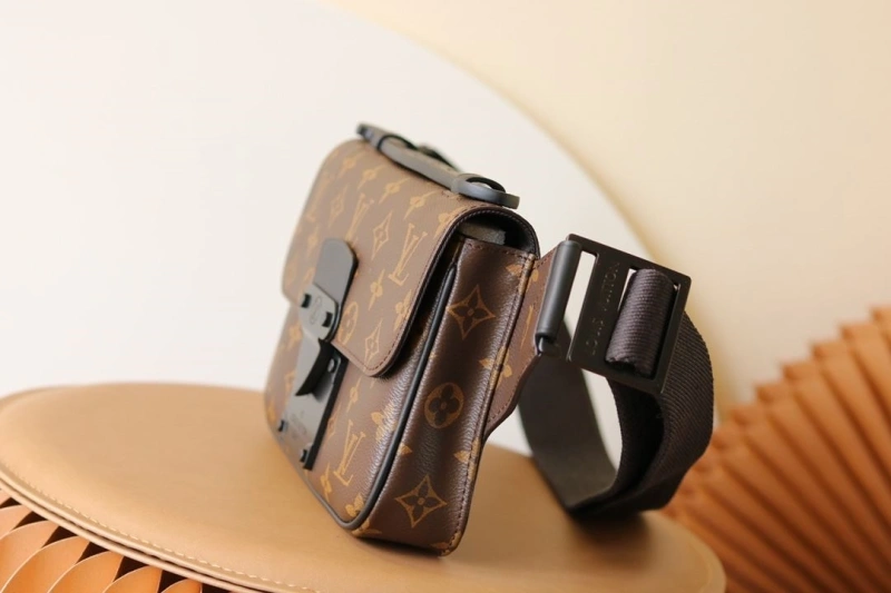 Fashionable LX Waist & Chest Packs 13535