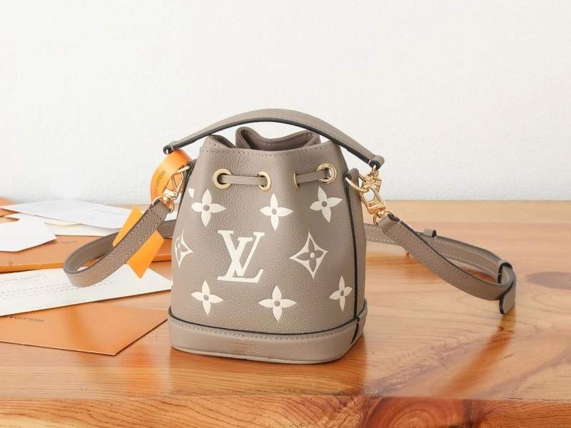 LX Bucket Bags Bright 15482