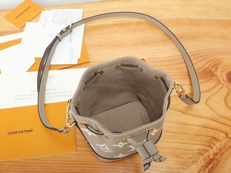 LX Bucket Bags Bright 15482