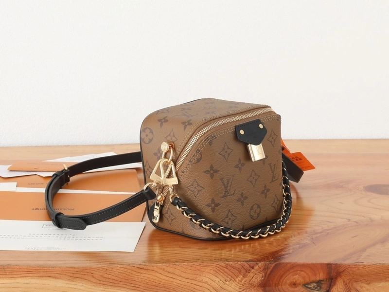 DailyWear LX Box Bags 15588