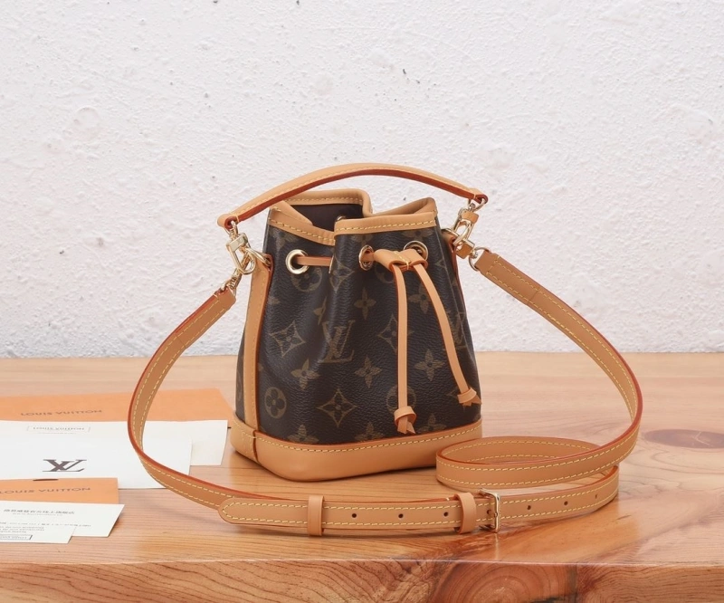 LX Bucket Bags Practical 15483