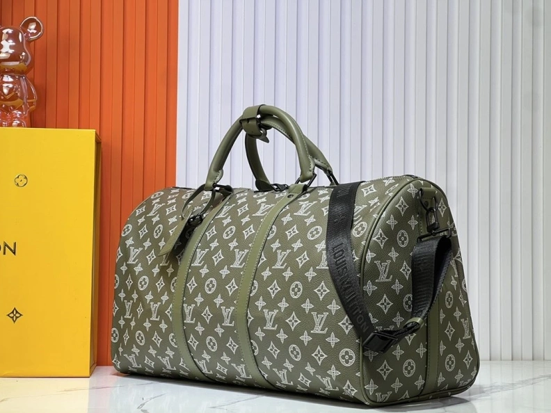 Comfortable LX Travel Bags 22802