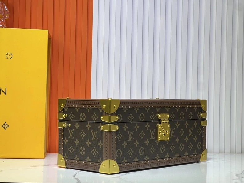 Comfortable LX Box Bags 23473