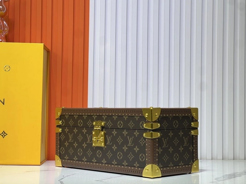 Comfortable LX Box Bags 23473