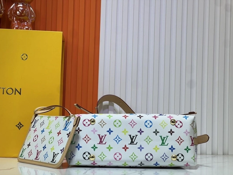 Comfortable LX Top Handle Bags 22918