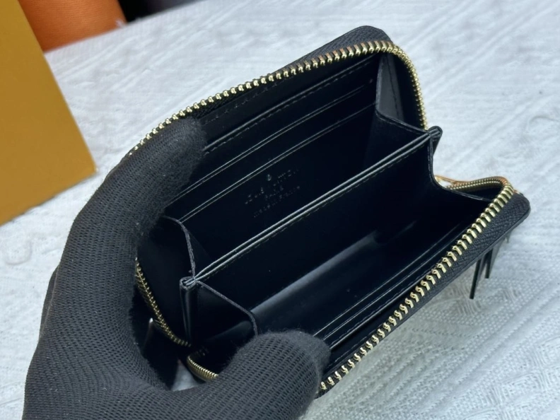 Reliable LX Wallets 22690