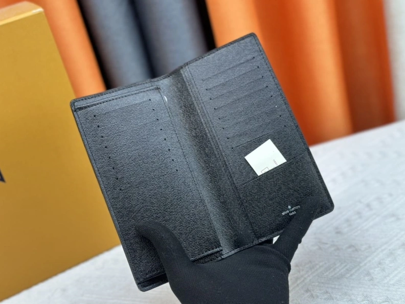 Flexible LX Wallets 22679