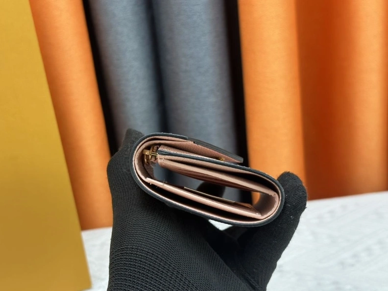 Classic LX Wallets 22665