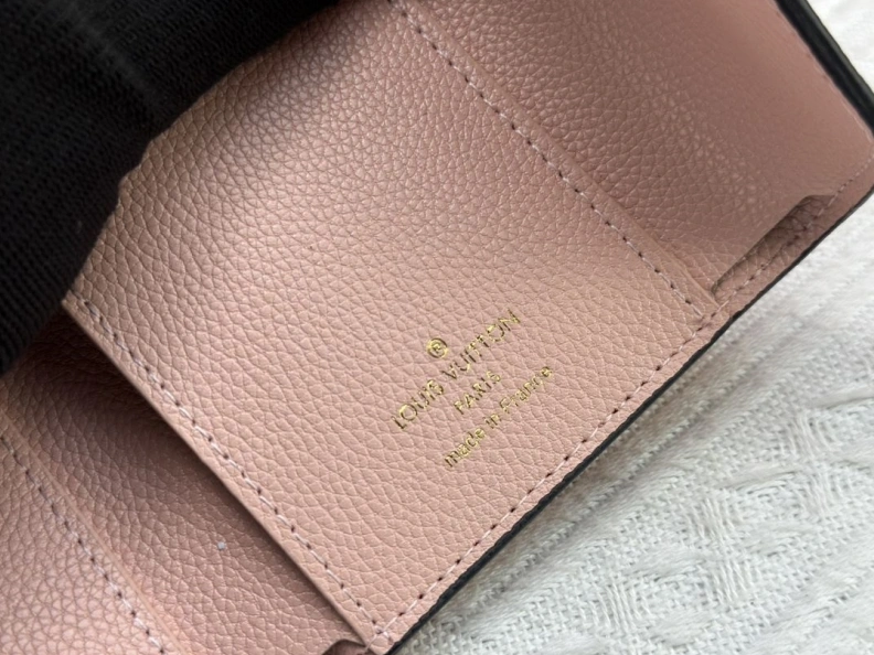 Classic LX Wallets 22665