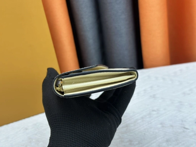 Classic LX Wallets 22669