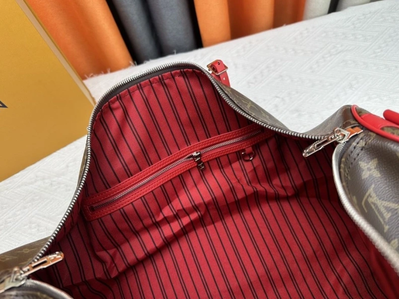 Comfortable LX Travel Bags 22787