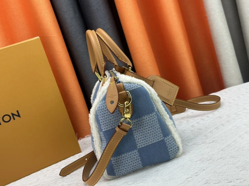 Lightweight LX Speedy Bags 23004