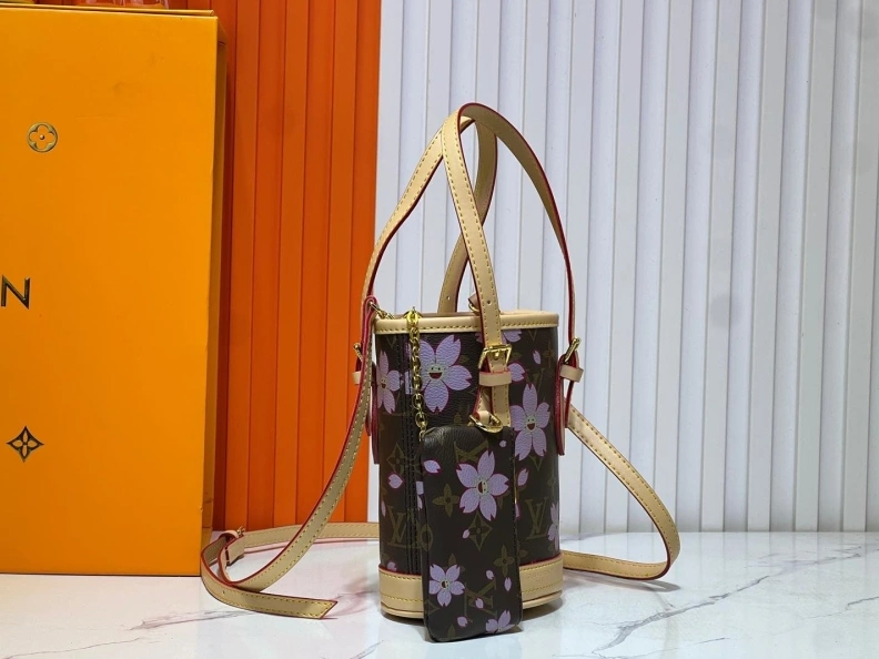 Cozy LX Bucket Bags 23433