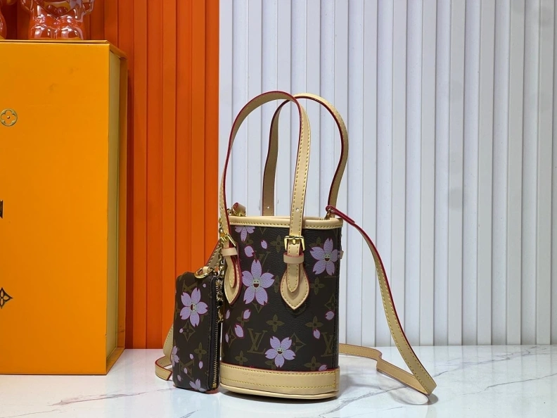 Cozy LX Bucket Bags 23433