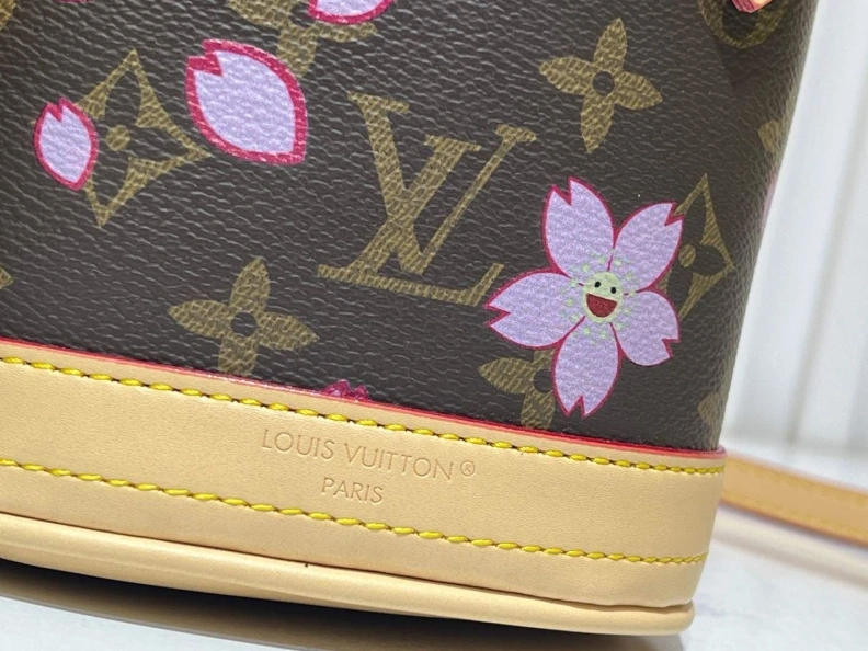 Cozy LX Bucket Bags 23433