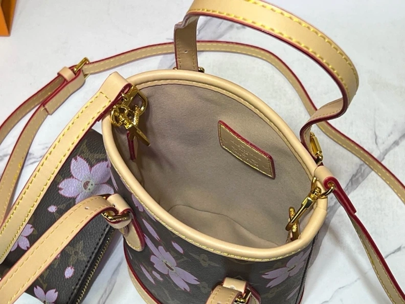 Cozy LX Bucket Bags 23433