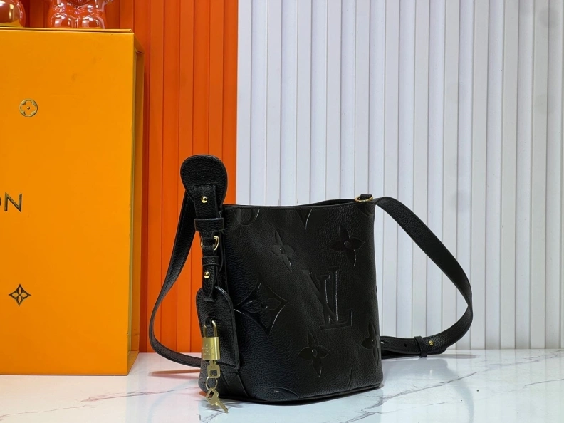 Breathable LX Shopping Bags 23094