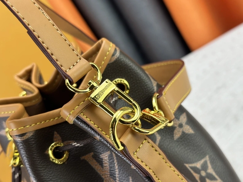 LX Bucket Bags Modern 23429