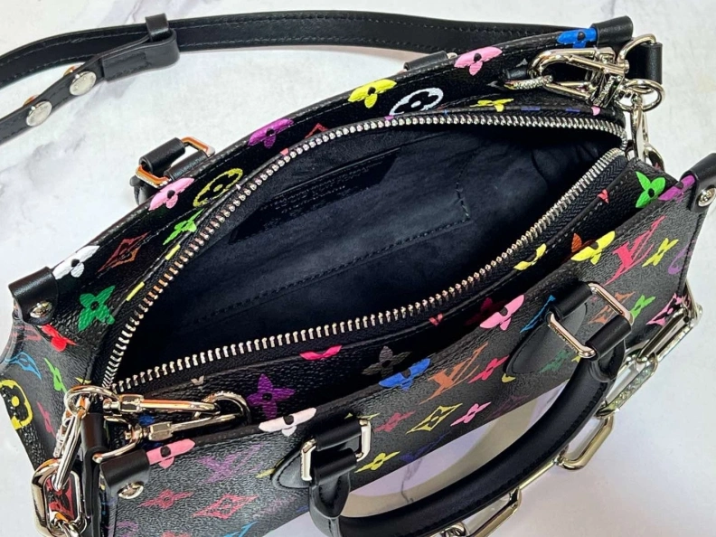 LX Top Handle Bags Soft 22907