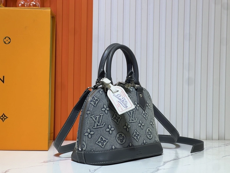 DailyWear LX Top Handle Bags 22901